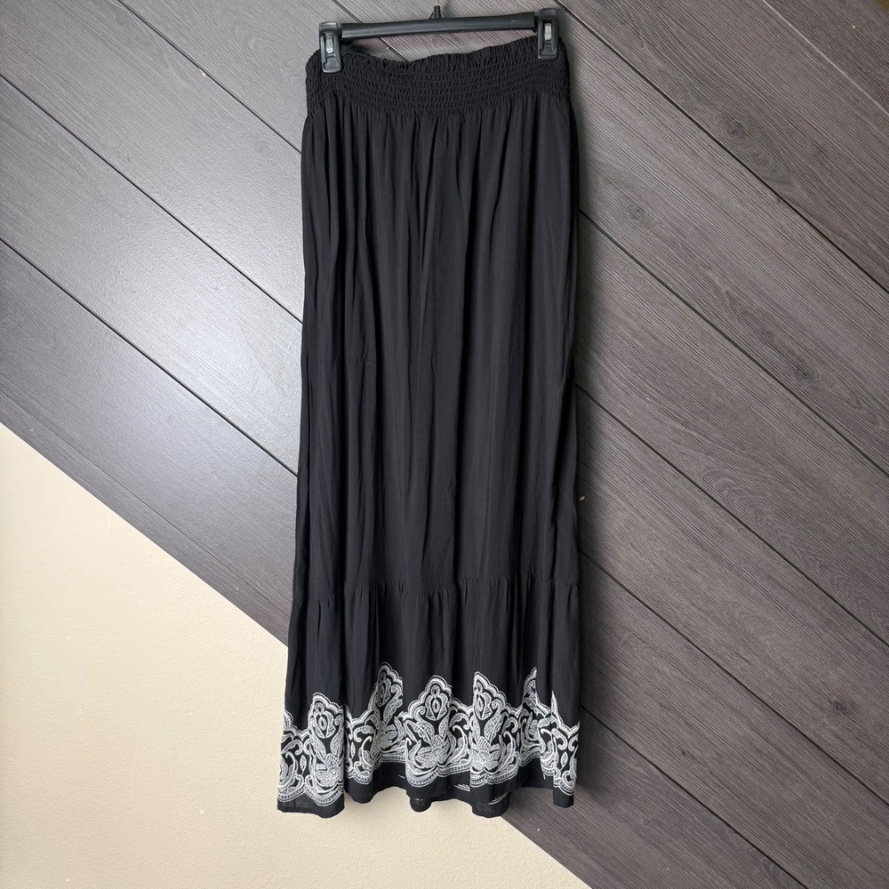 Heart N Soul Women's XL Black Embroidered Boho Maxi Skirt Smocked Waist NWT